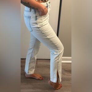 Good American Light Wash Jeans | Size 6 / 28 | 🩵